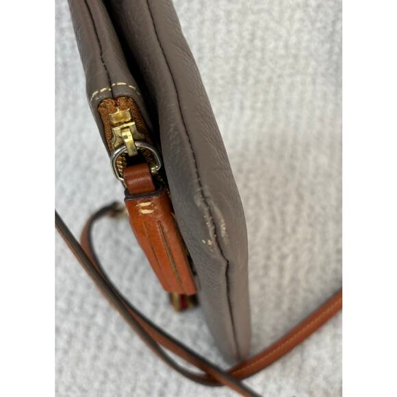 Dooney & Bourke Grey Pebbled Leather Foldover Crossbody #64097 - Picture 5 of 11